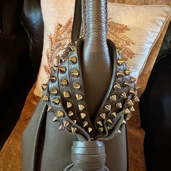 Gorgeous Christian Louboutin Eloise Tassel Hobo Shoulder Bag - Picture 10 of 16